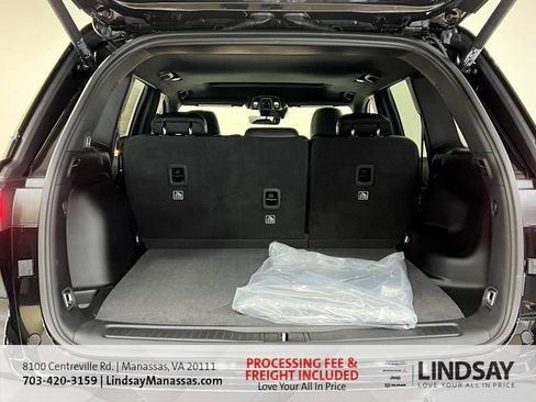 New 2025 Jeep Grand Cherokee Altitude AWD/4WD image 9