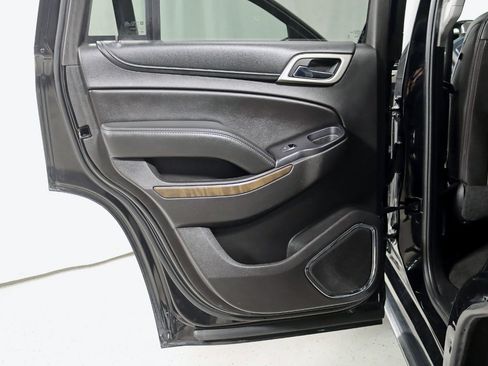 Used 2018 GMC Yukon Denali w/ Denali Ultimate Package image 38