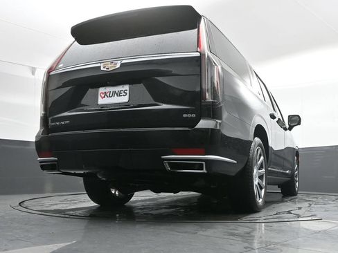 Used 2024 Cadillac Escalade ESV Premium Luxury Platinum AWD/4WD image 41