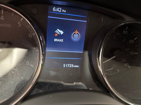 Used 2019 Nissan Rogue SV w/ Premium Package AWD/4WD image 6
