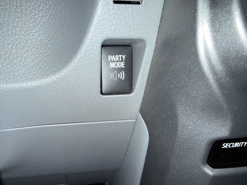 Used 2011 Toyota 4Runner SR5 w/ Convenience Pkg AWD/4WD image 52