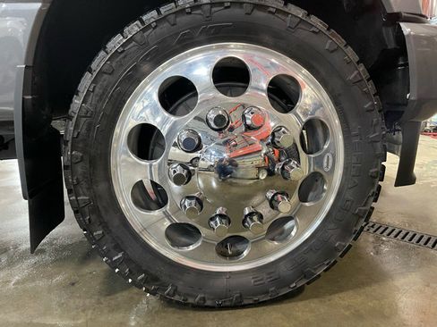 Used 2022 Ford F350 Limited image 10