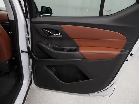 Used 2019 Chevrolet Traverse High Country w/ LPO, Floor Liner Package AWD/4WD image 30
