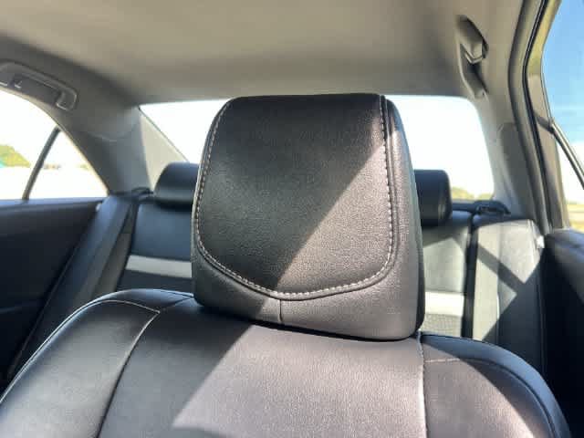 Used 2012 Toyota Camry SE FWD image 25