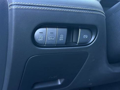 Used 2024 Genesis G90 3.5T image 15