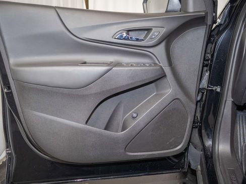 Used 2024 Chevrolet Equinox LT AWD/4WD image 10