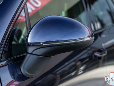 Used 2017 Porsche Cayenne S image 13