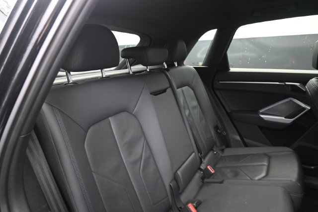 Used 2024 Audi Q3 2.0T Premium AWD/4WD image 52