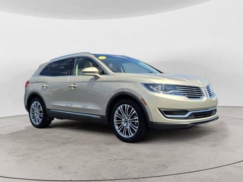 Used 2017 Lincoln MKX Reserve w/ Driver Assistance Package FWD image 1