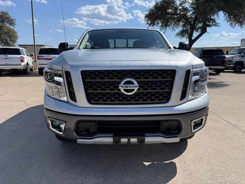 Used 2018 Nissan Titan PRO-4X w/ Pro-4x Utility Package AWD/4WD image 2