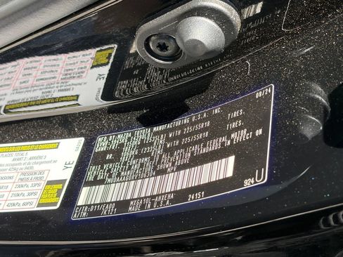 Used 2024 Toyota Corolla Cross XLE w/ Convenience Package FWD image 16