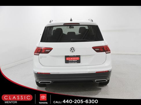 Used 2020 Volkswagen Tiguan SE w/ Panoramic Sunroof Package FWD image 19