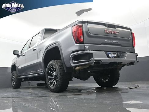 Used 2021 GMC Sierra 1500 SLT AWD/4WD image 21