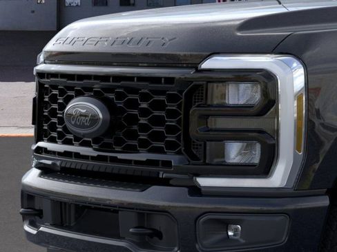 New 2026 Ford F350 Lariat w/ Black Appearance Package image 17