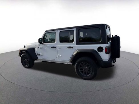Used 2025 Jeep Wrangler Sport S image 10