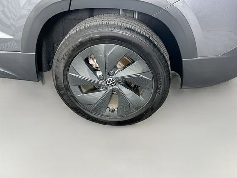 Used 2025 Volkswagen Taos S FWD image 11