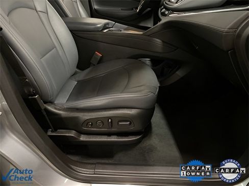 Used 2024 Buick Enclave Premium image 82