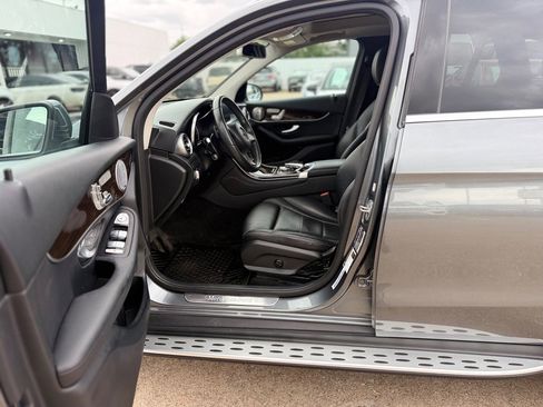 Used 2017 Mercedes-Benz GLC 300 image 6