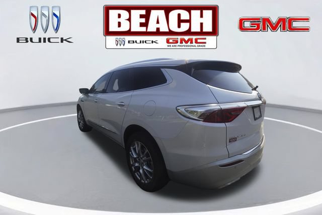 Used 2023 Buick Enclave Premium w/ Experience Buick Package FWD image 5