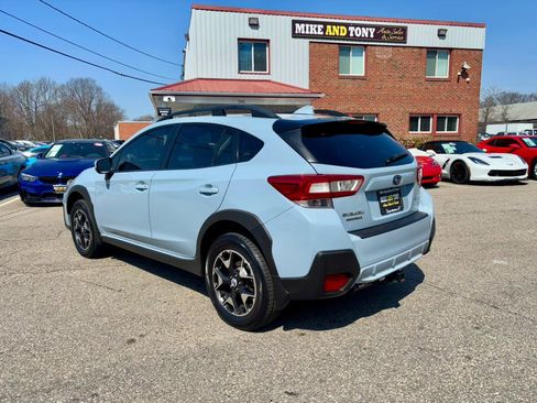 Used 2018 Subaru Crosstrek 2.0i Premium w/ Moonroof Package image 6