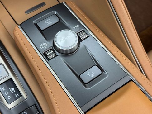 Used 2024 Lexus LC 500 Convertible w/ Touring Package image 31