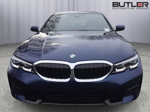 Used 2020 BMW 330i Sedan w/ Premium Package image 2