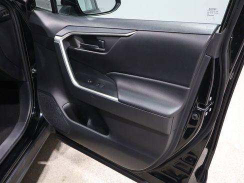 Used 2019 Toyota RAV4 LE w/ All Weather Liner Package image 23