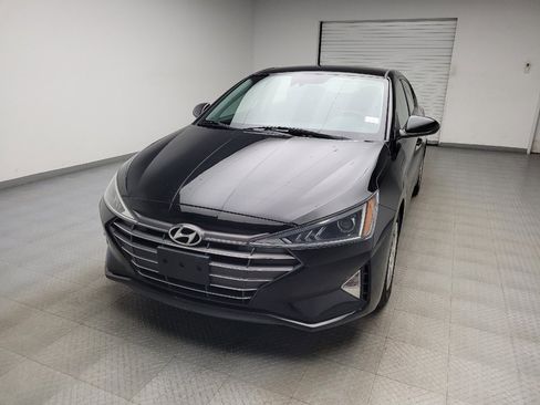 Used 2020 Hyundai Elantra SE FWD image 15