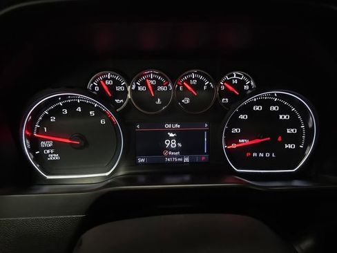 Used 2021 Chevrolet Silverado 1500 LT AWD/4WD image 19