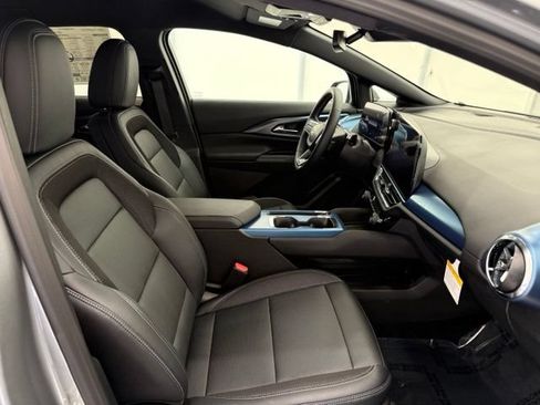 New 2026 Chevrolet Equinox EV LT AWD/4WD image 20