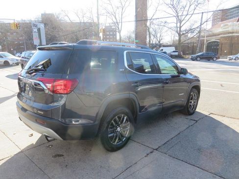 Used 2019 GMC Acadia SLT image 4
