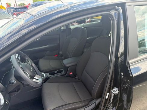 Certified 2024 Kia Forte LXS FWD image 10