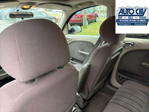Used 2005 Chrysler PT Cruiser Touring w/ Moonroof Group FWD image 27