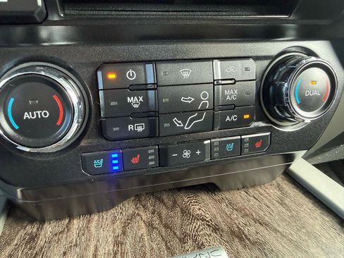 Used 2017 Ford F350 Lariat w/ Lariat Ultimate Package image 27