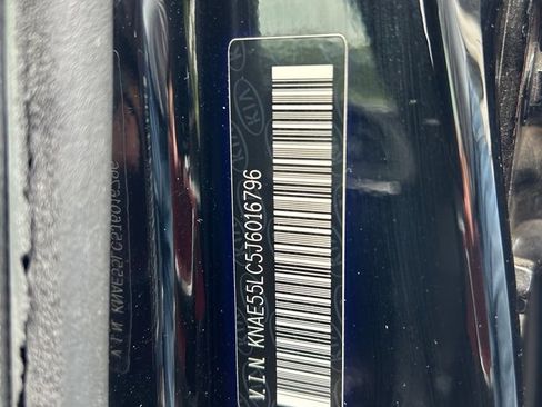 Used 2018 Kia Stinger GT2 AWD/4WD image 10