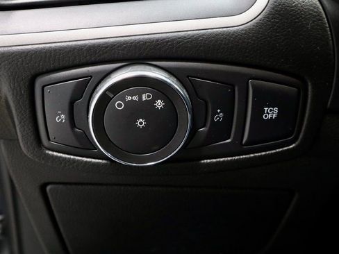 Certified 2022 Ford Edge SE image 27