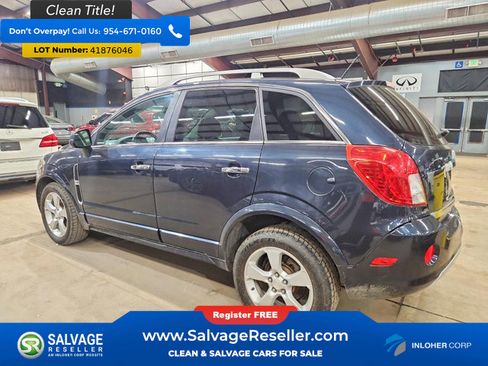 Used 2014 Chevrolet Captiva Sport LT w/ Convenience Package image 3