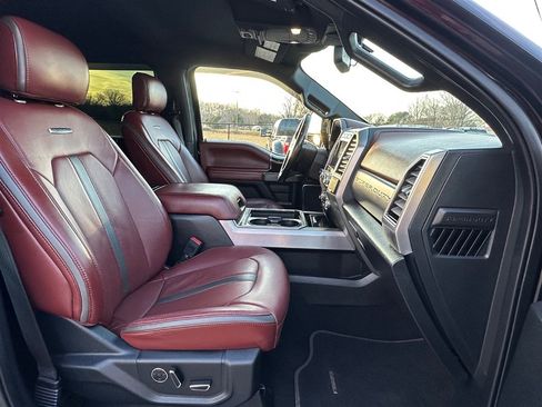 Used 2021 Ford F350 Platinum w/ FX4 Off-Road Package image 25