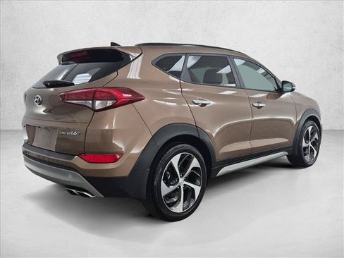 Used 2017 Hyundai Tucson Limited w/ Limited Ultimate Package 03 FWD image 5