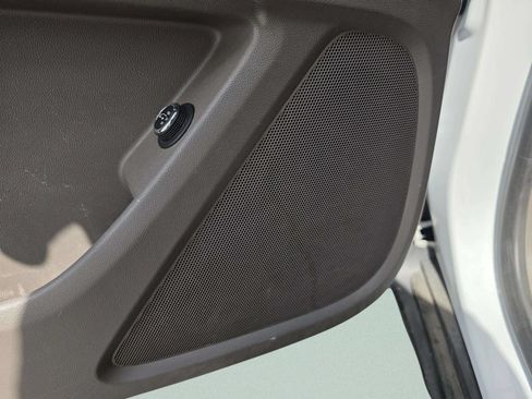 Used 2019 Chevrolet Traverse LT FWD image 23