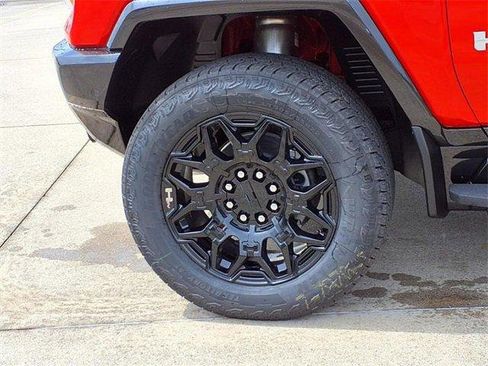 New 2025 GMC Hummer EV 2X image 21