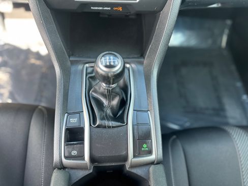 Used 2018 Honda Civic Sport image 30