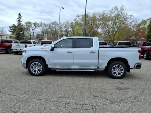 New 2026 Chevrolet Silverado 1500 LTZ w/ LTZ Premium Package AWD/4WD image 6