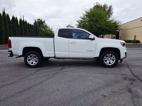 Used 2020 Chevrolet Colorado LT w/ Safety Package RWD image 5