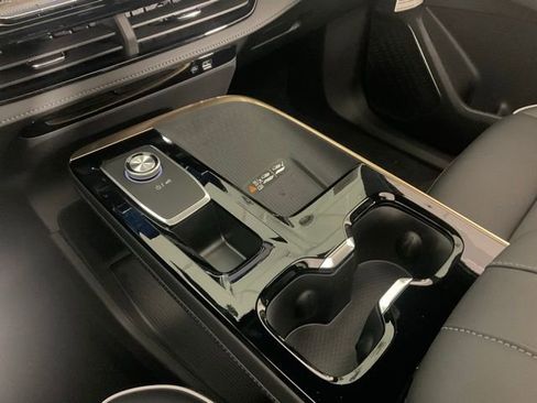 New 2025 Buick Enclave Avenir w/ Super Cruise Package image 14