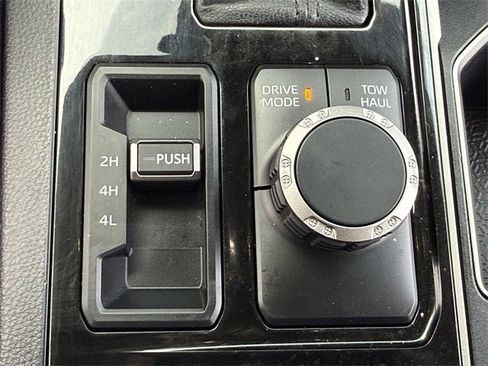 Used 2022 Toyota Tundra SR5 w/ SR5 Convenience Package image 24