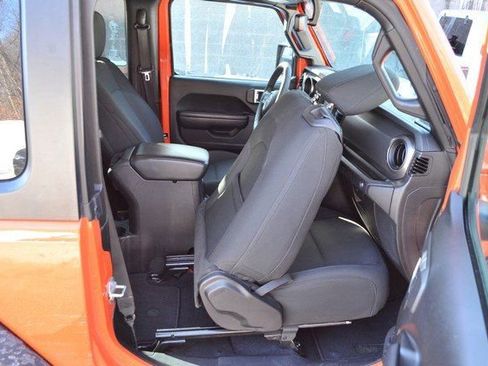 Used 2023 Jeep Wrangler Sport S image 35