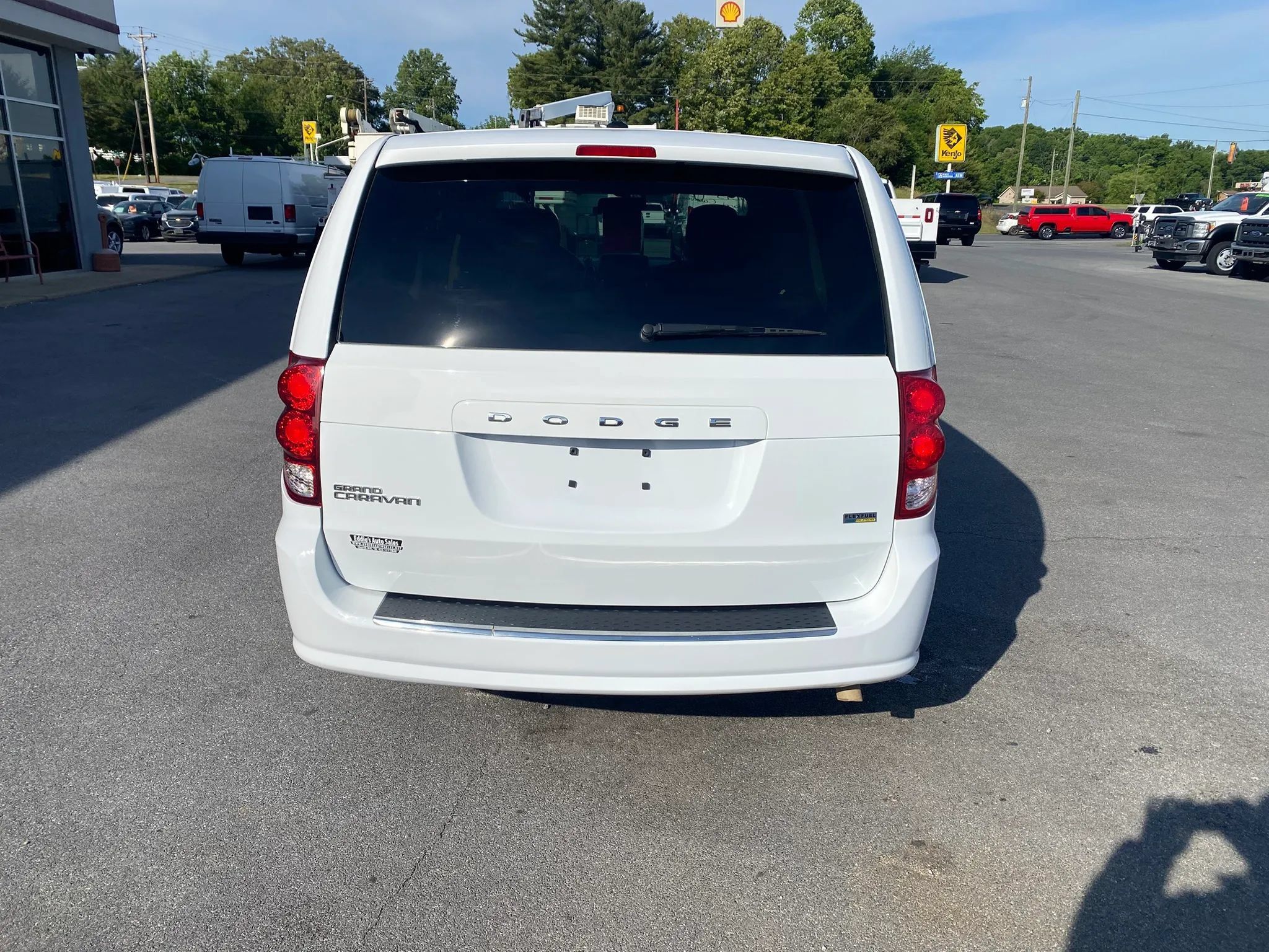 Used 2015 Dodge Grand Caravan SE w/ Quick Order Package 29E SE FWD image 6