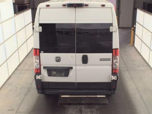 Used 2023 RAM ProMaster 2500 FWD image 6