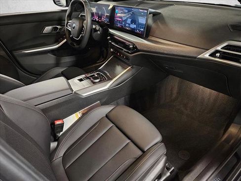 Certified 2025 BMW 330i Sedan w/ Premium Package image 19